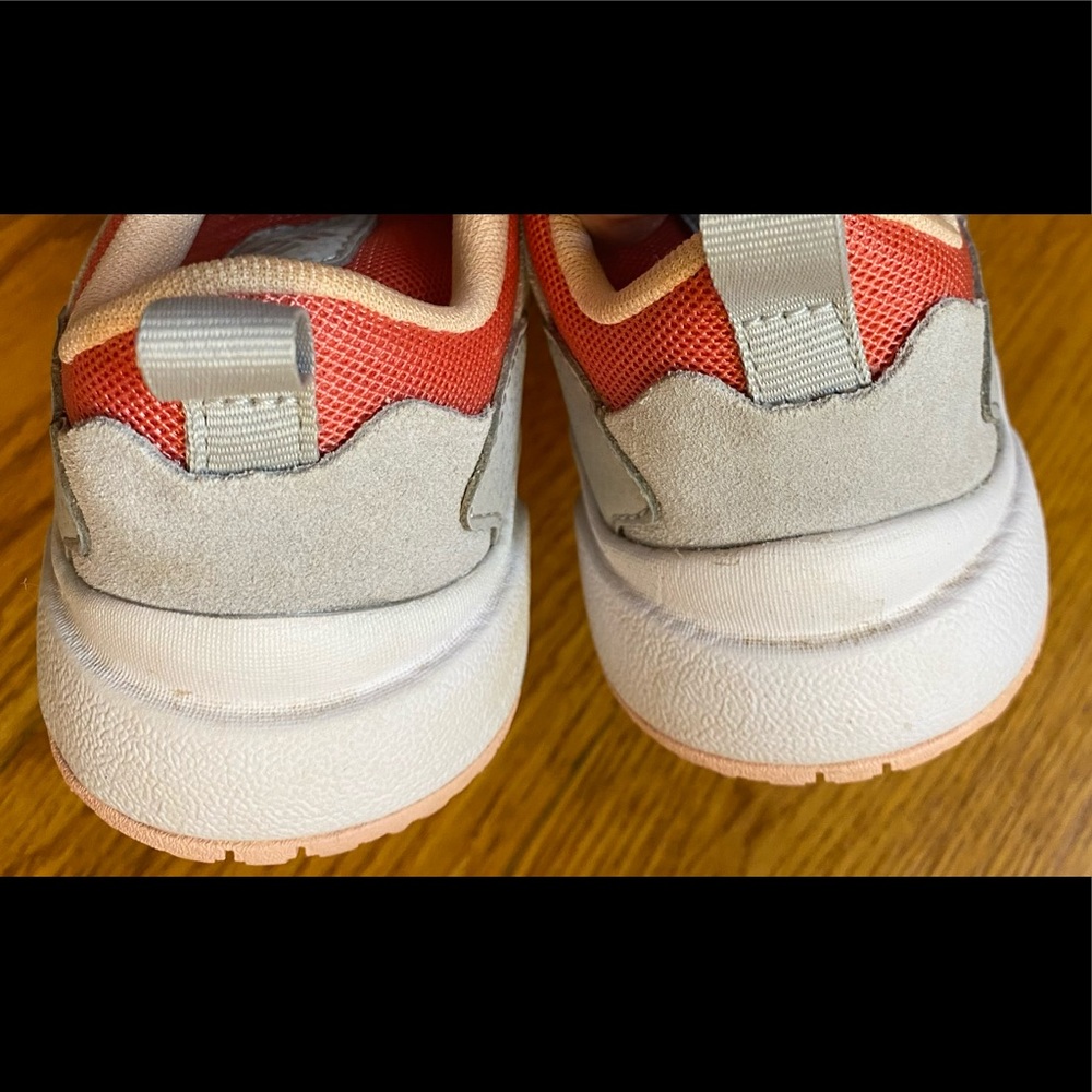 EUC Columbia Trail Shoe, Gray - Picture 4 of 5